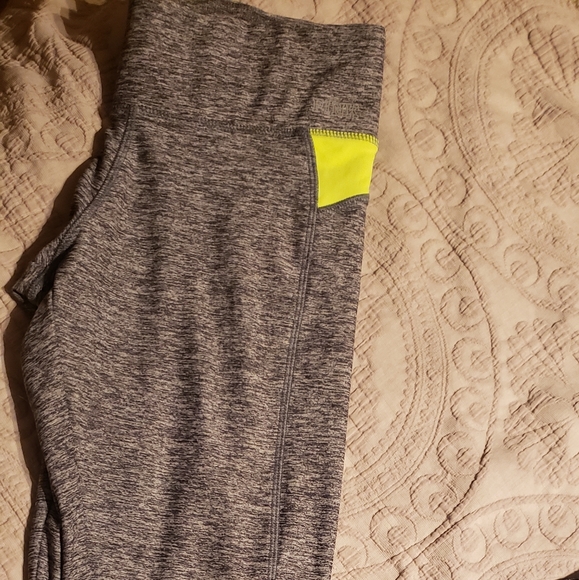 Victoria Secret Pink Leggings - Picture 2 of 4